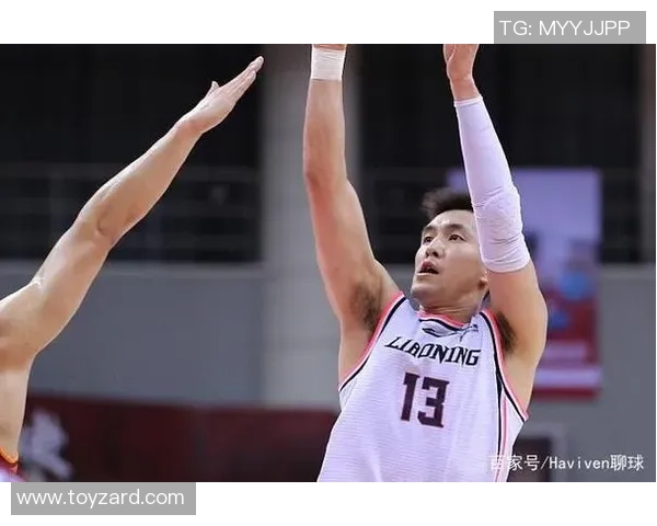 赛后复盘:广州篮球队与成都篮球队速度对决的精彩瞬间与战术分析 赛后复盘:广州篮球队与成都篮球队速度对决的精彩瞬间与战术分析