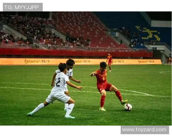 广州足球队反击革新之路:重塑战术与团队精神的全新篇章 广州足球队反击革新之路:重塑战术与团队精神的全新篇章